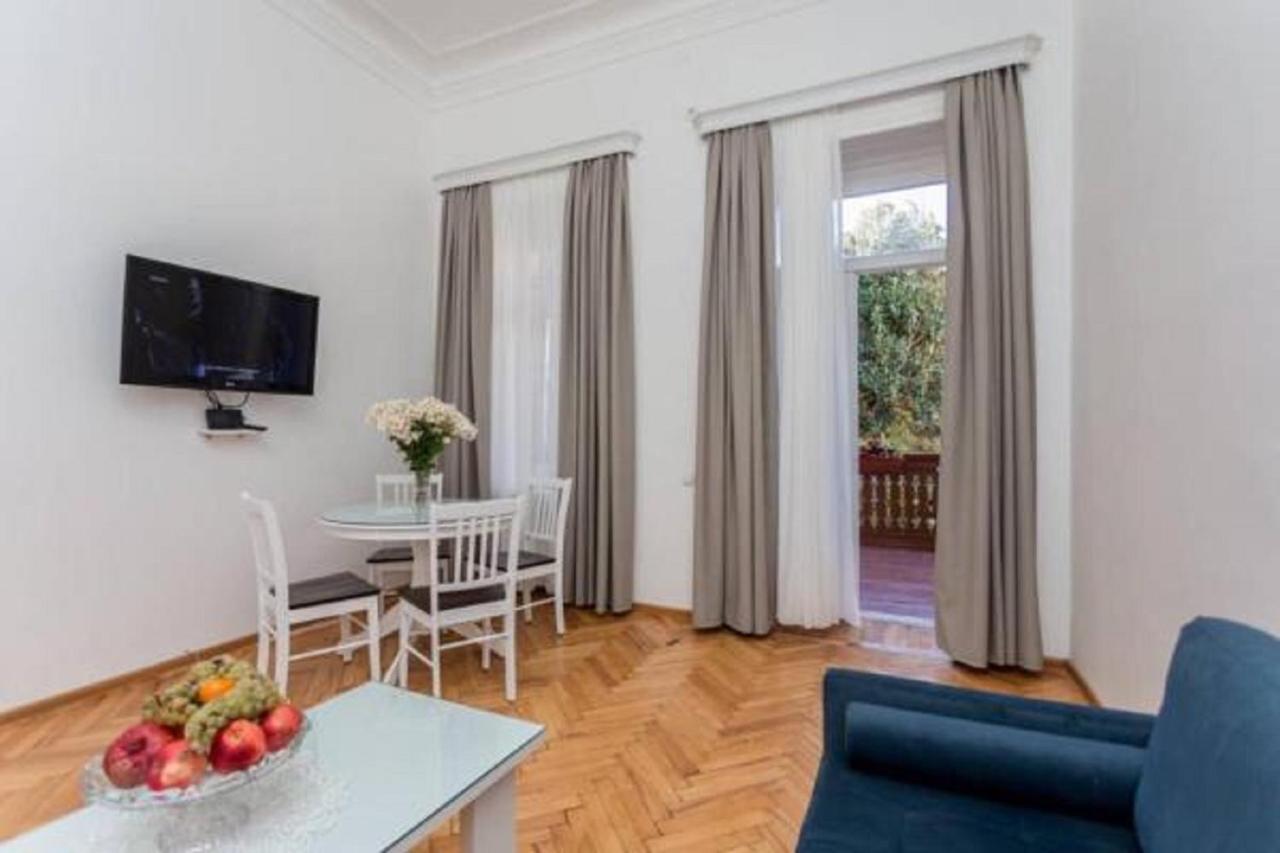 Old Tbilisi Trio Apartments Εξωτερικό φωτογραφία