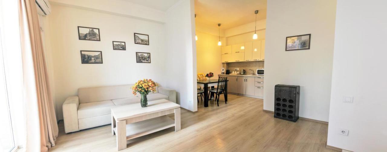 Old Tbilisi Trio Apartments Εξωτερικό φωτογραφία
